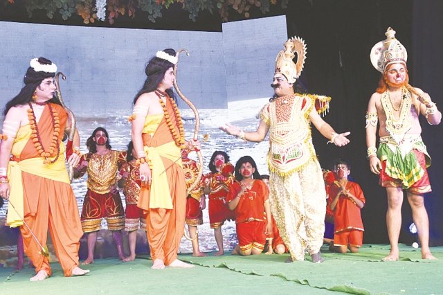 Ramlila-das indische Volkstheater!